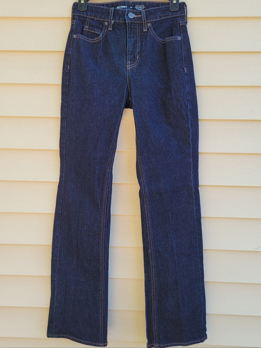 Old Navy Baby Boot Cut Dark Wash Size 00, Measures 26x31 Extra High Rise